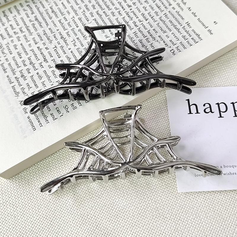 Tmetal Spiderweb Geometric Hair Claw Crab Hairpins Fashion Hair Clips Barrettes Women Girls Korean Ponytail Clip Hair Accessories Gift