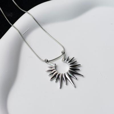 Simple Titanium Steel Necklace Women'S Light Luxury High-End Love Pendant Neck Chain Autumn And Winter Sweater Chain Minimalist Style