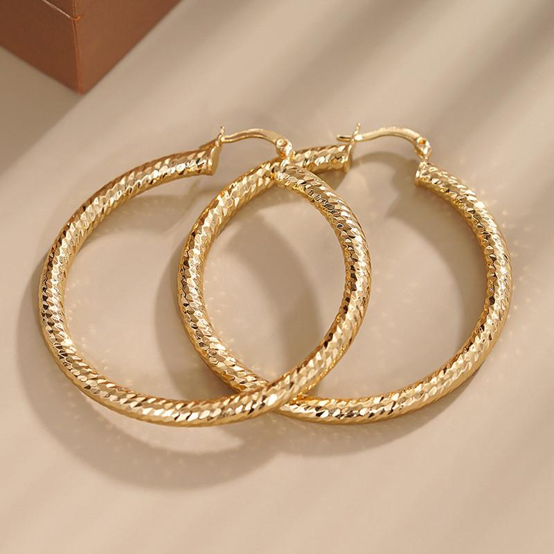 925 Sterling Silver Hoop Earrings Elegant Attractive Big Circle Party Accessories for Women Delicate Charms Engagement Jewelry