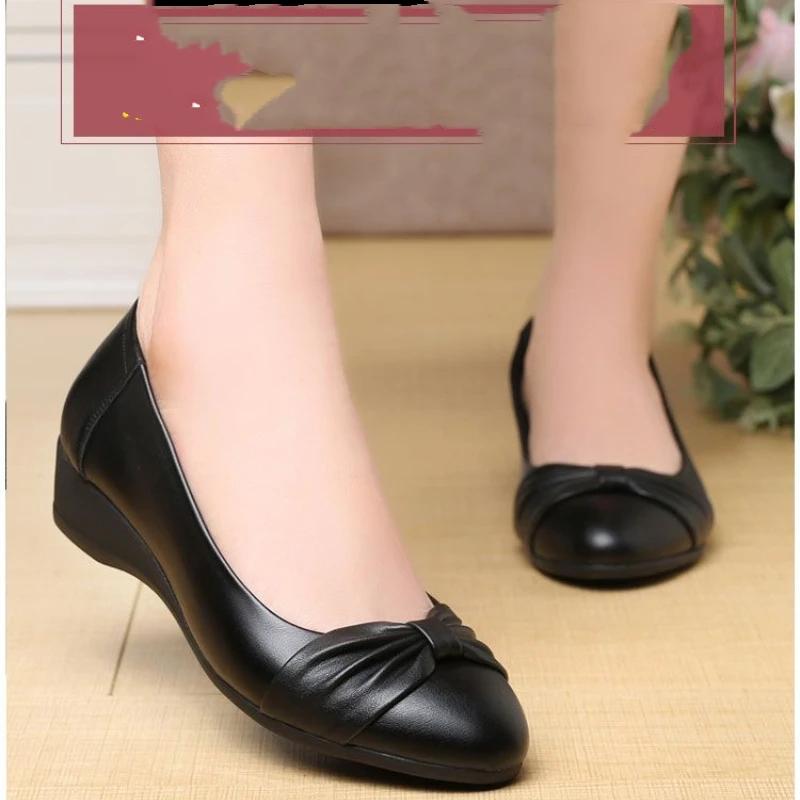 Fashion Women Flats Shoes Casual Light Comfortable Patent Leather Summer Lady Students 2024 New Fashion Outdoor Loafers Female