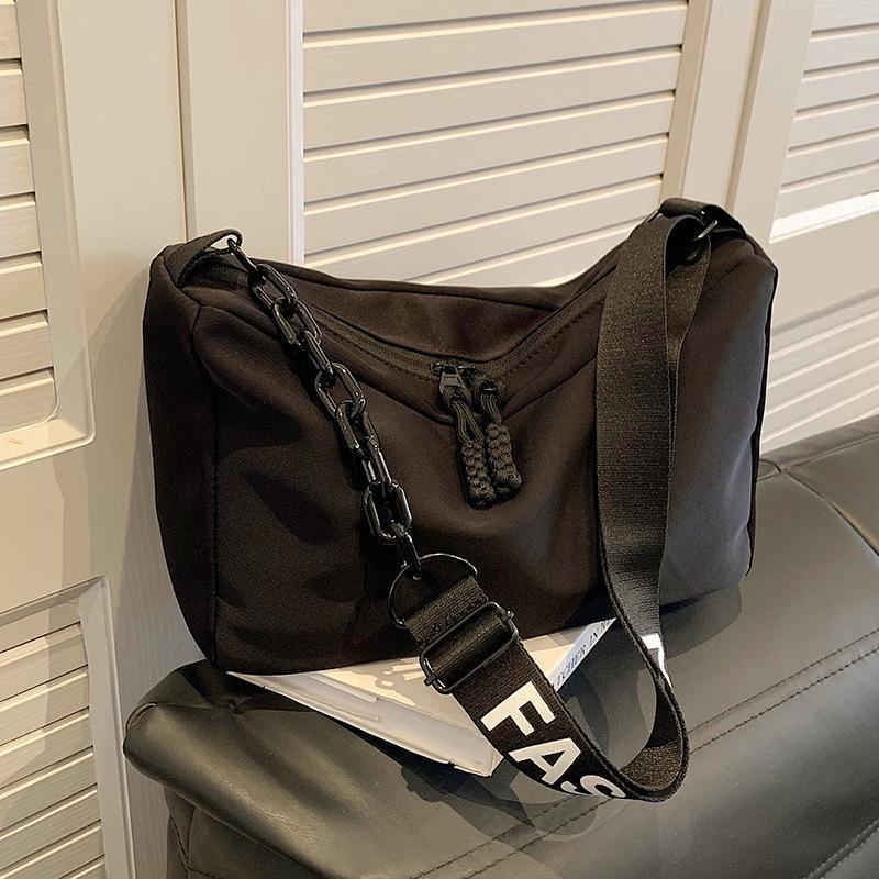 2024 Women's Large Capacity Oxford Cloth Shoulder Messenger Bag - Versatile, High-Grade Pillow Design for Summer