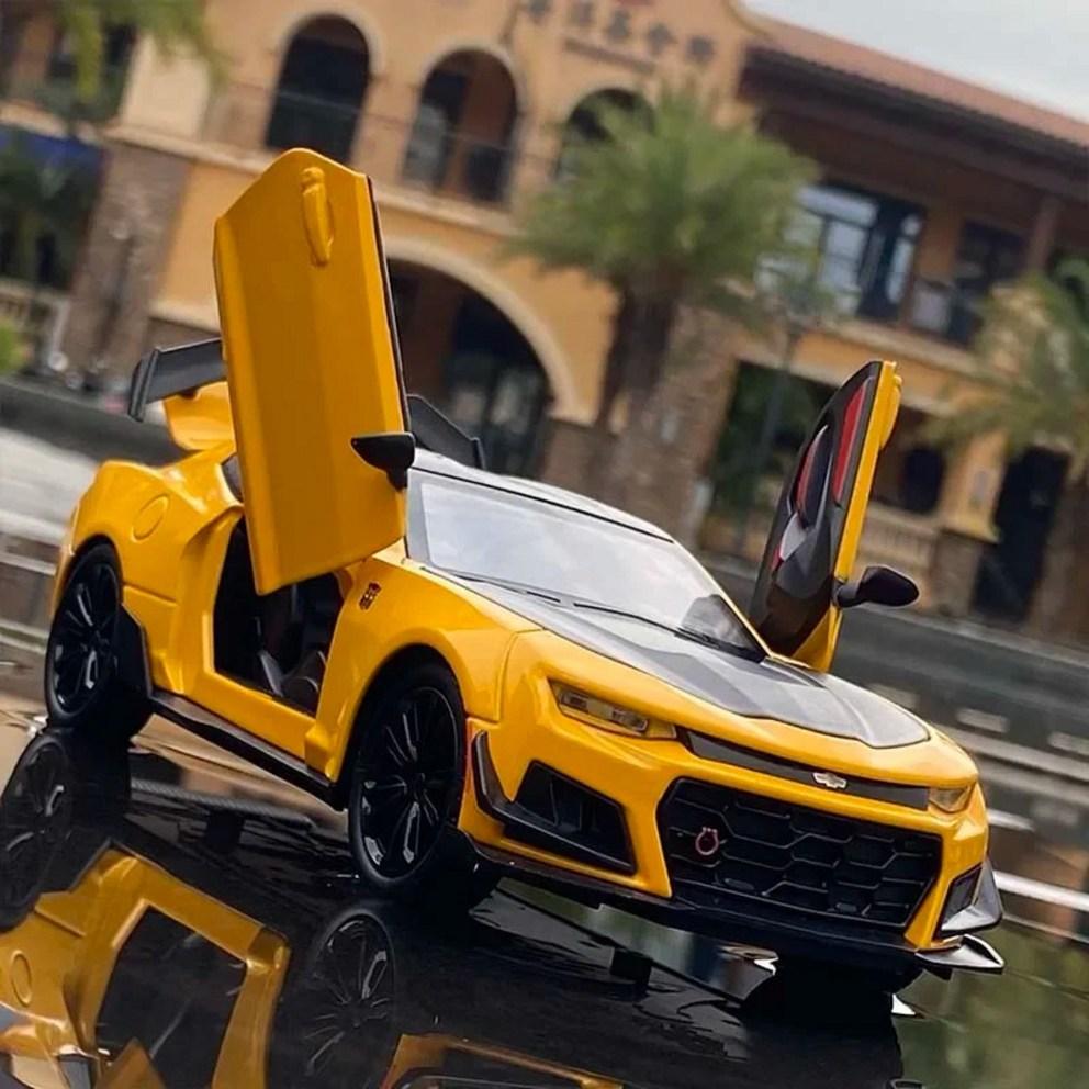 Prémiový 1:Model Chevrolet Camaro v měřítku 24