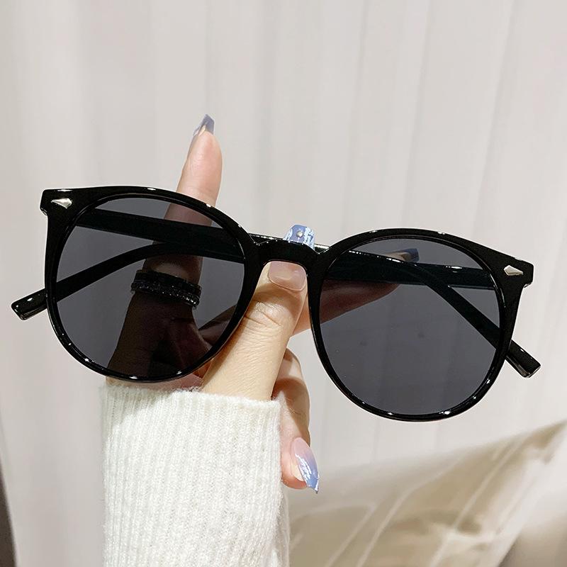 

Cat Eye Fashionable Sunglasses Round Frame Summer Outdoor Sun Protection StyleA
