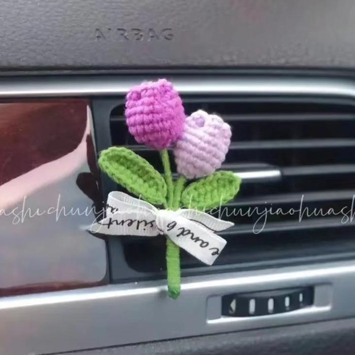 High Quality Car Hanging Decoration Crocheted Bouquet Charm Pendant Knitted Flower Car Interior Accessories Finished Product