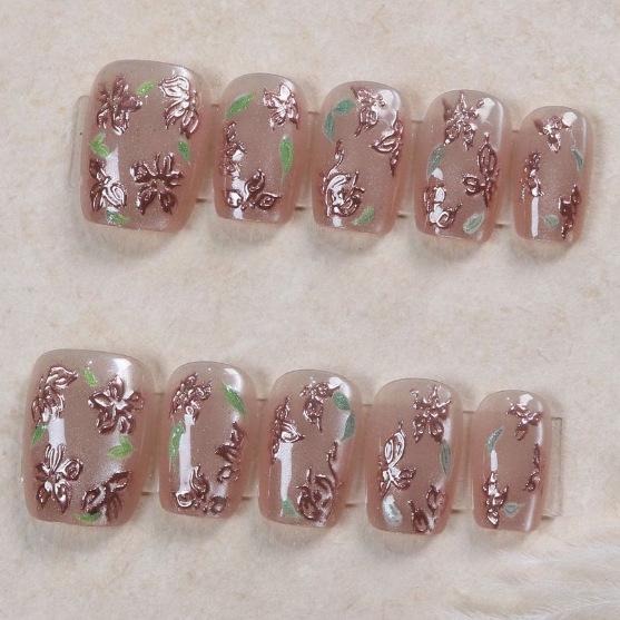 

Cat s Eye 10-Piece Gilded Roses Nail Tips – Elegant and Noble Design M Glue Style