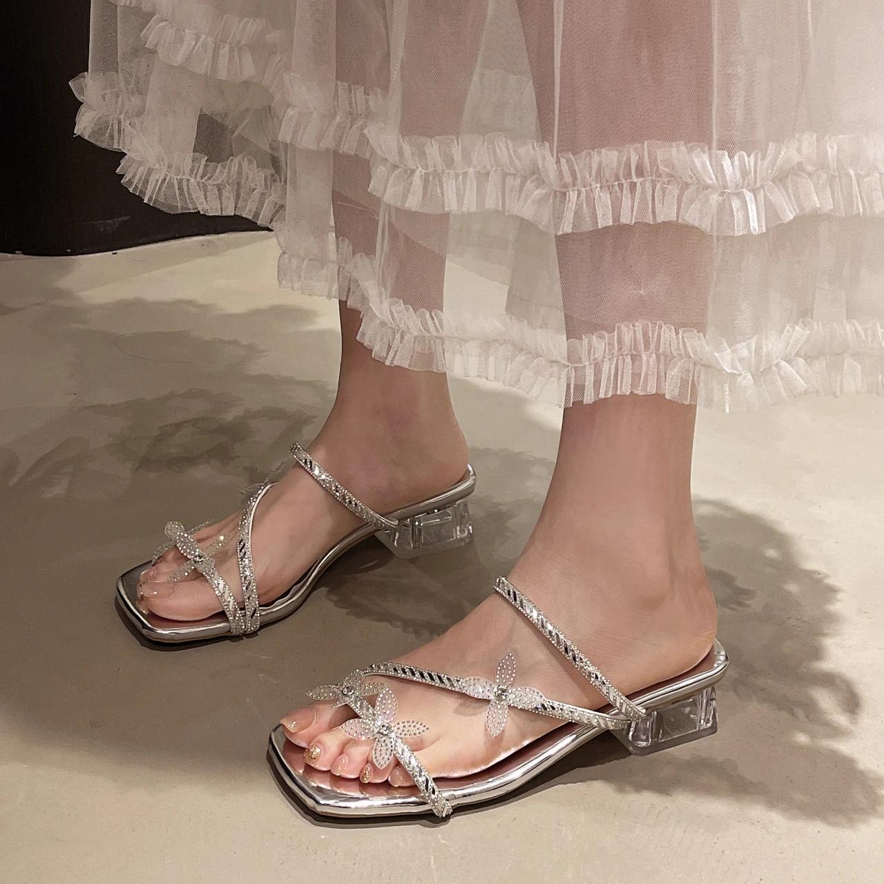 

Fashion Luxury Glitter Butterfly Decoration Slip On Sandals Women 2025 Summer Square Toe Medium Heel Slides Fashion Clear Heel Slippers 43