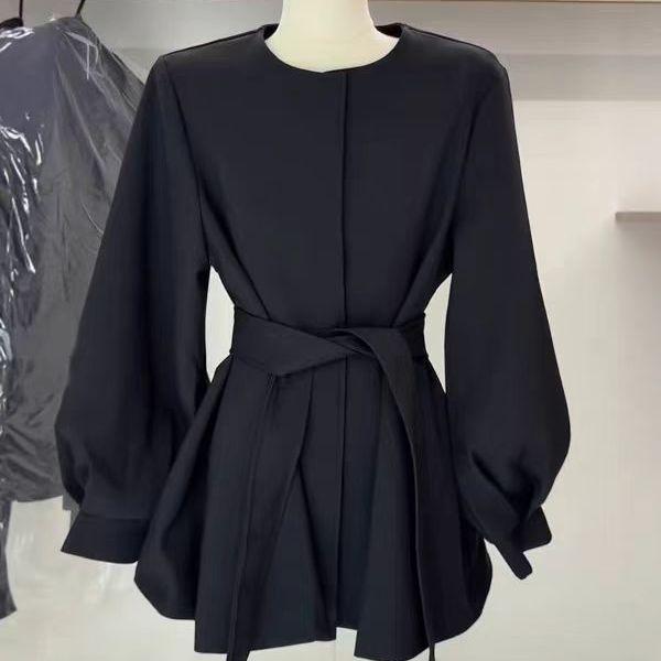 

2025 Autumn French Hepburn Style Lantern Sleeve Dress with Lace-Up Waist – Slim Fit M