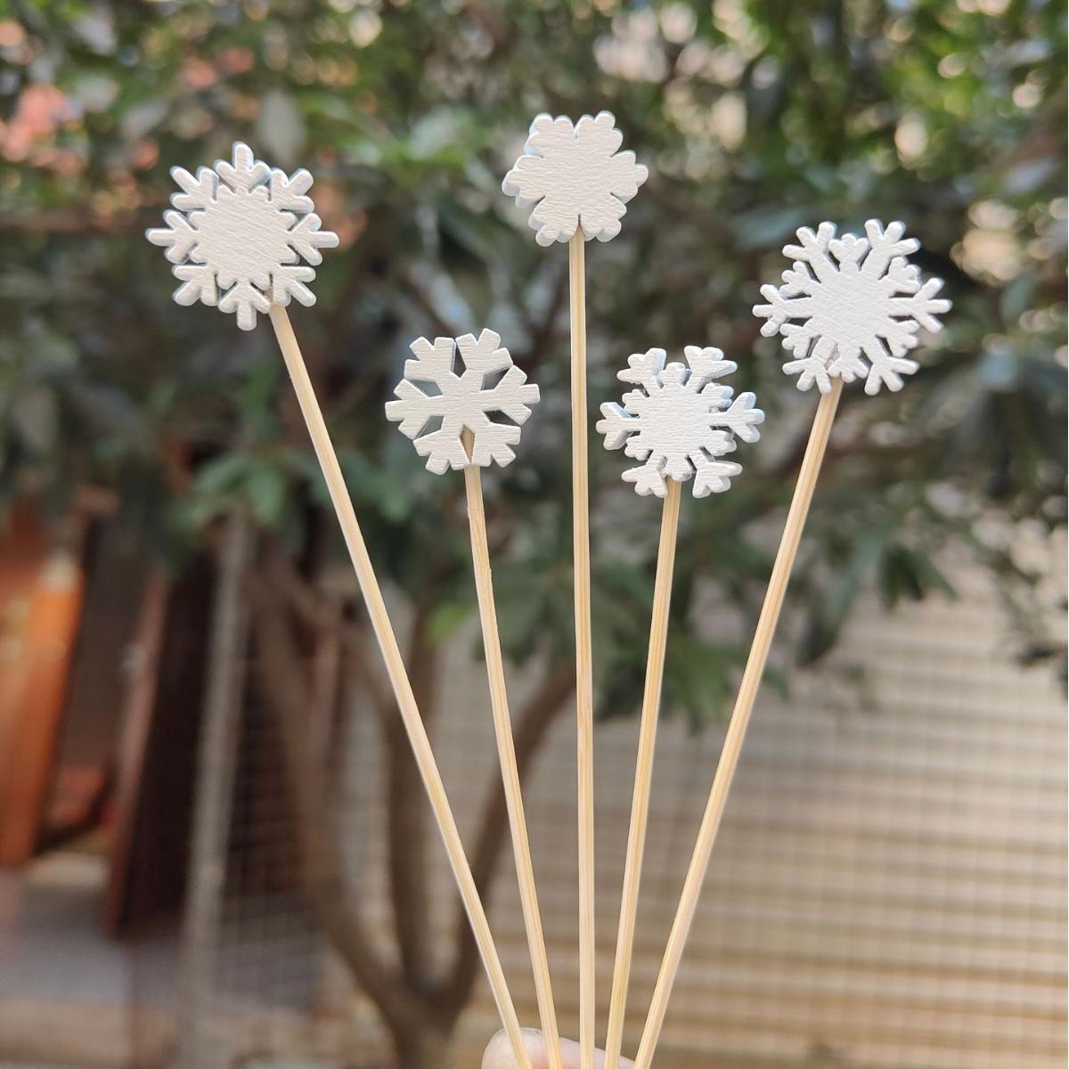 

50 шт. Рождественские одноразовые художественные палочки для фруктов, десертные палочки, тыква, Санта, декоративные шпажки