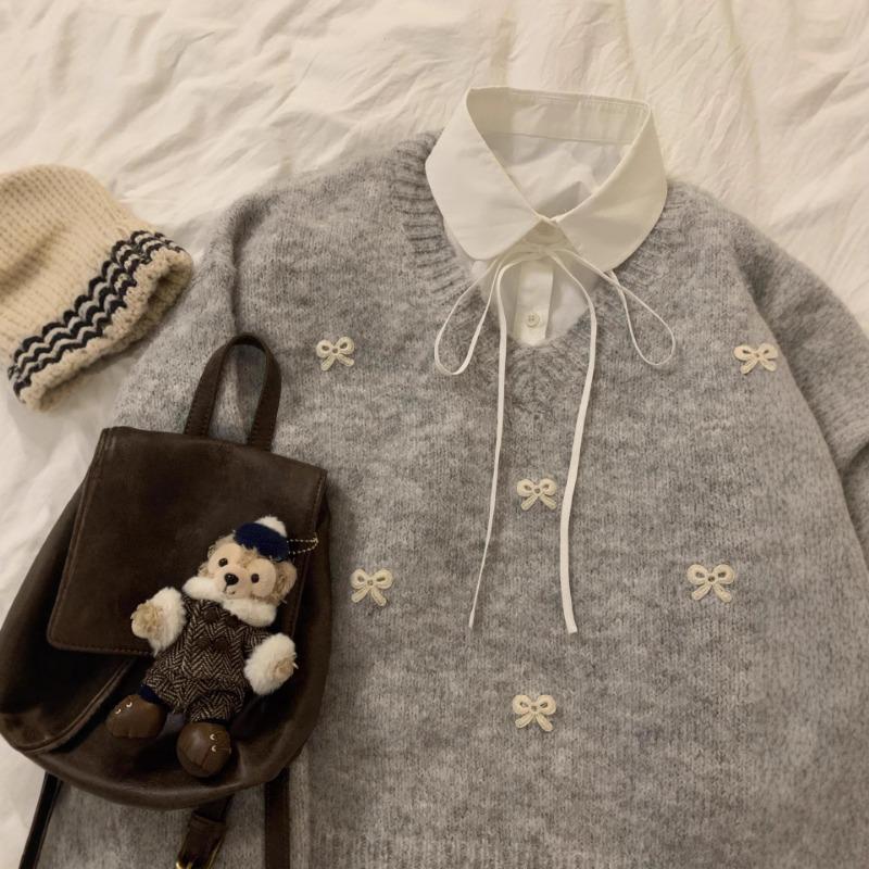 

Autumn Soft Waxy Jacquard Bow V-neck Gray Sweater for Women Japanese Sweet Loose Lazy Sweater Top Winter Onesize