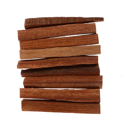 50 g / worek Naturalne wióry z drzewa sandałowego Małe drewniane kadzidełka Nieregularne kadzidełka