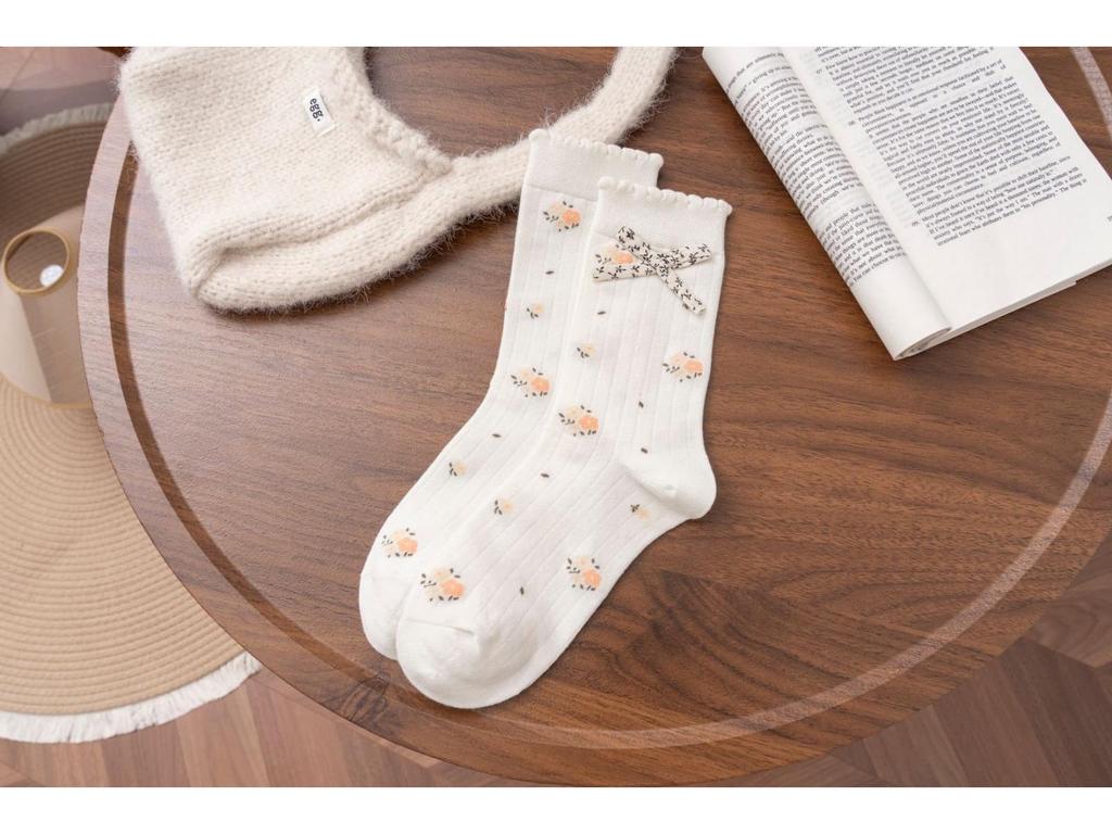 2025 Spring/Autumn Women's Japanese Style Floral Bow Cotton Mid-Calf Socks - Cute College Style for Autumn/Winter