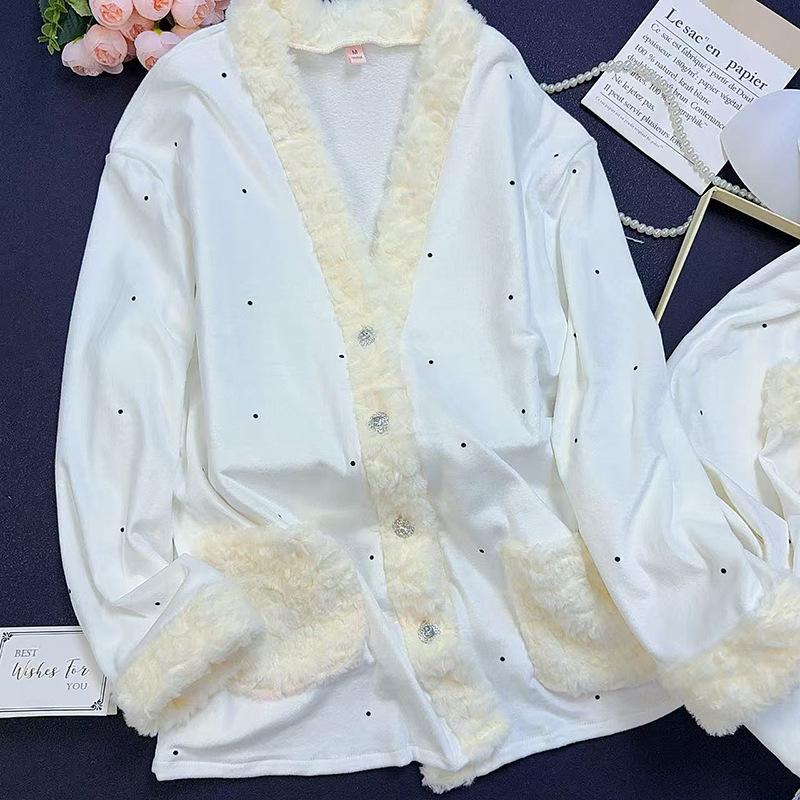 2025 Trendy Velvet Pajama Set for Women: Cute & Cozy 3-Piece Home & Streetwear