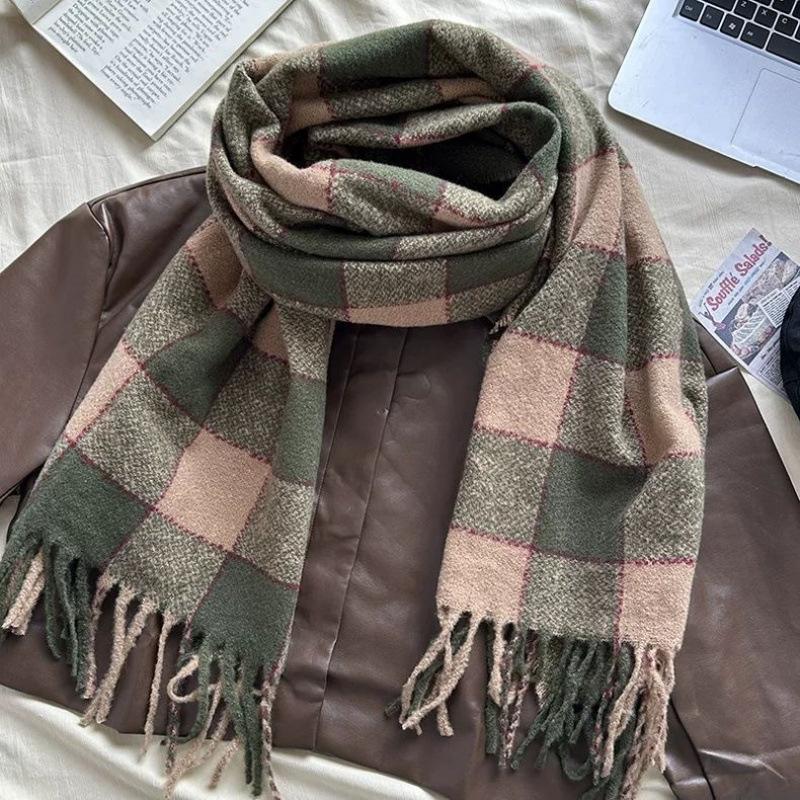 Neuer Temperament Koreanischer Stil Weiß Blau Karierter Schal Damen Winter Warm Imitation Kaschmir Quaste Schal