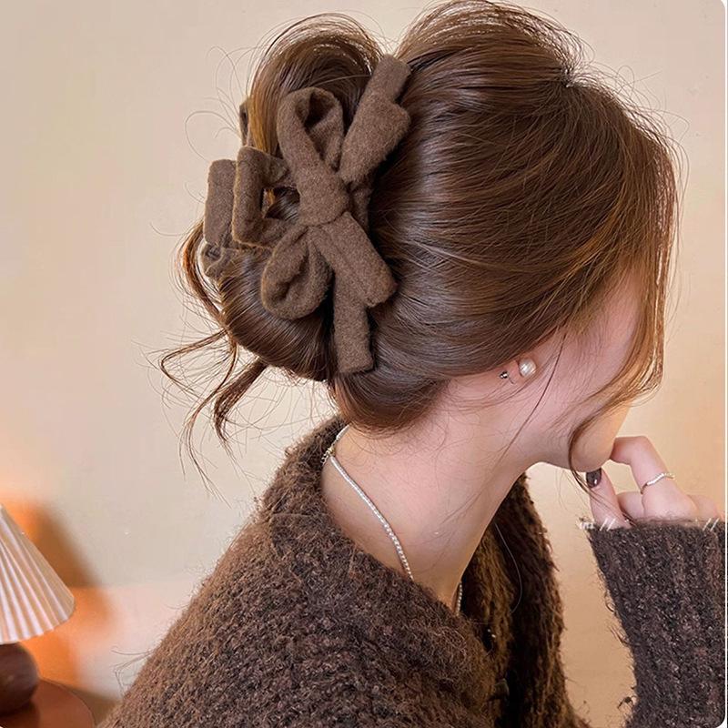 Korean Fabric Bow Claw Clip: Chic, Versatile Hair Accessory for Women