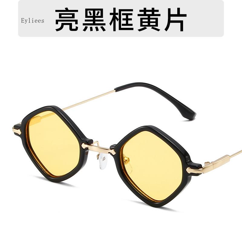 

Retro Small Polygon Square Female Sunglasses Fashion Clear Ocean Gradient Lens Shades UV 400 Protection Male Trending Punk Sun Spectacles