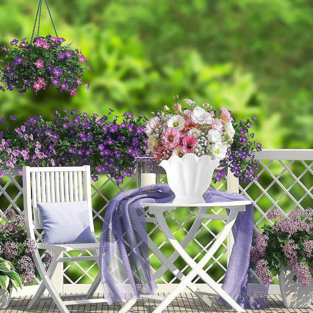 Arrangement von elegantem Keramik-Blumen-Blumenbehälter für den Eingangstisch