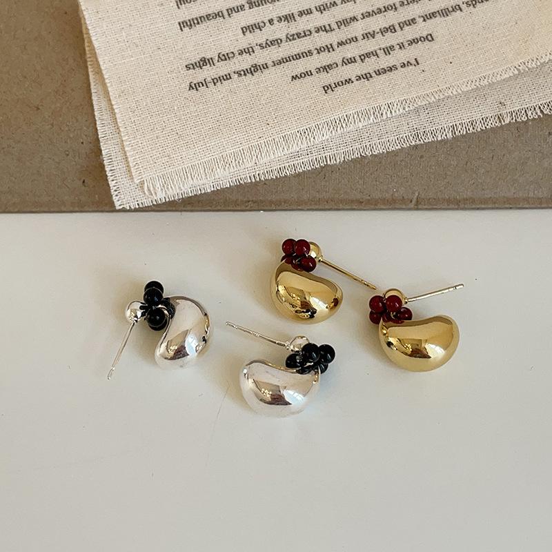 Niche High-End Bean Metal Stud Earrings Femininity Unique Personality Fashion Commuting Elegant Versatile Earrings
