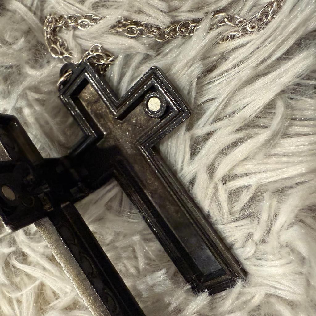 Openable Thanos Cross Cross Necklace with Secret Character Pendant 3D Printed Size 230 [mewin] Necklace, Squid, Game, Cosplay, Men's Compartment,