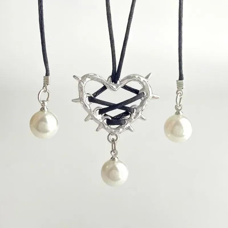 Y2K Pink Rope Tied Peach Heart Pendant Necklace for Women Retro Sweet Harajuku Necklace Charm Aesthetic Jewelry Gift