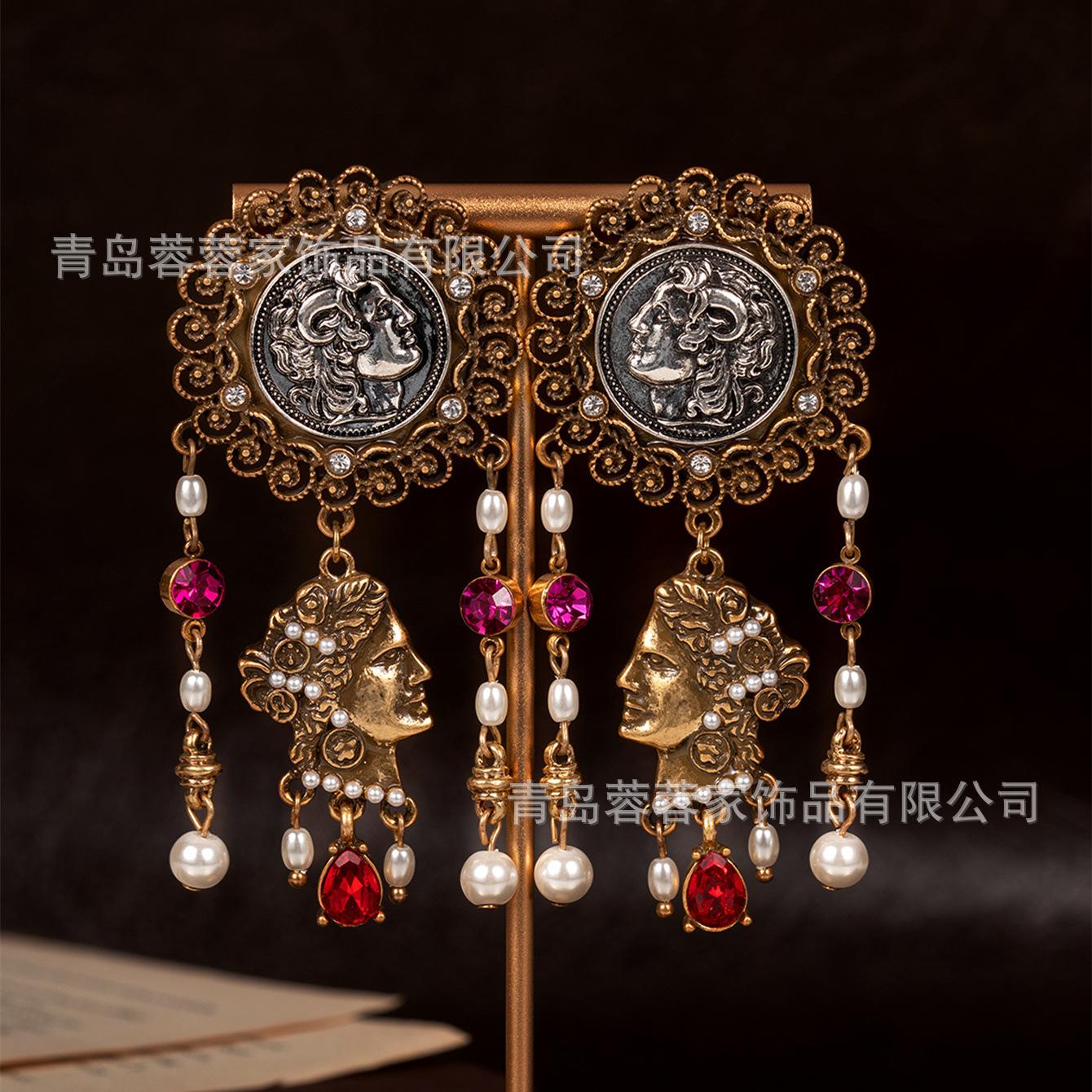 

Medieval Heavy Industry DG European Portrait Making Old Style Geometric Earnail Art Gorgeous Jewelry Earrings Niche High-end Sense