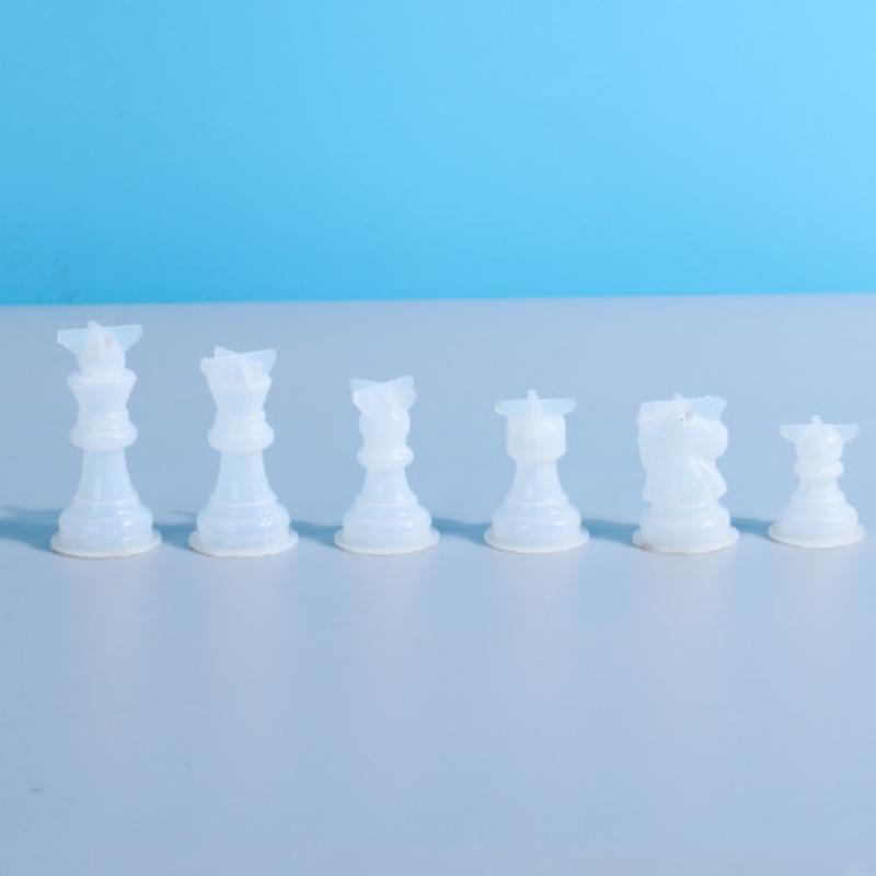 1 Set Diy Drop Glue International Chess Crystal Epoxy Resin Mold 3D Chess Piece Silicone Mould Accessories