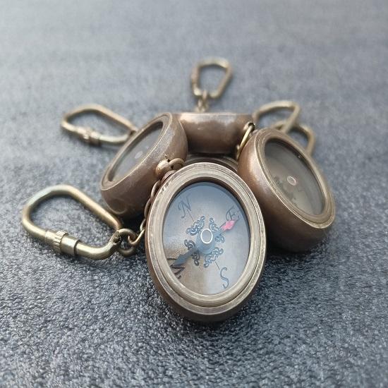 5 Pieces Nautical Gift Brass Compass Keychains, Compass Keyrings & Lockets, Gift Keyrings