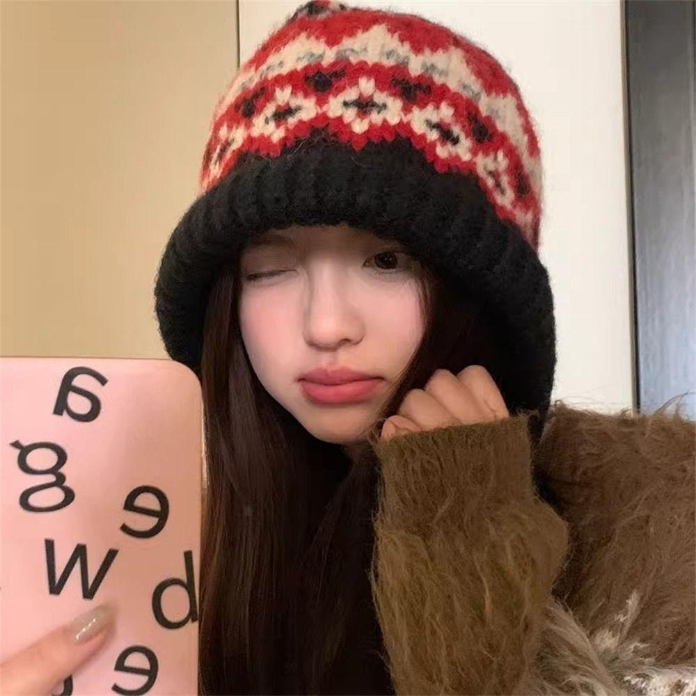 Wind-Resistant Pullover Bonnets With Strap Earmuffs Pile Cap Fashion Jacquard Knitting Hat
