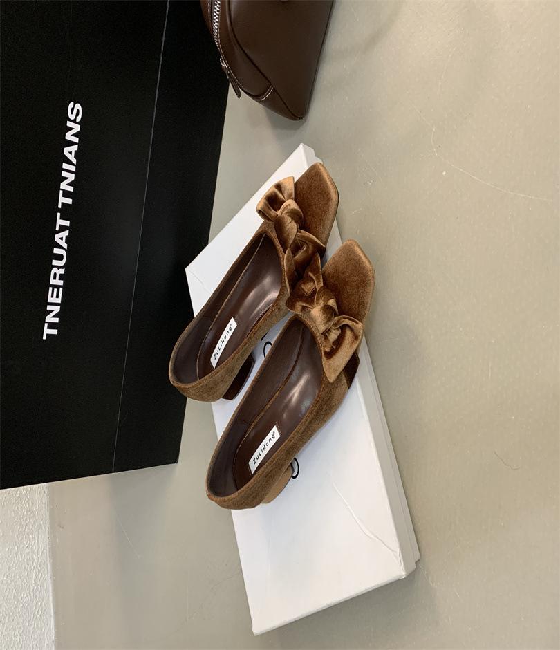 

Grape mother has the same style in stock~ Round head platform bread shoes with velvet, retro splicing, casual style star board shoes for women 39 світло-коричневого кольору