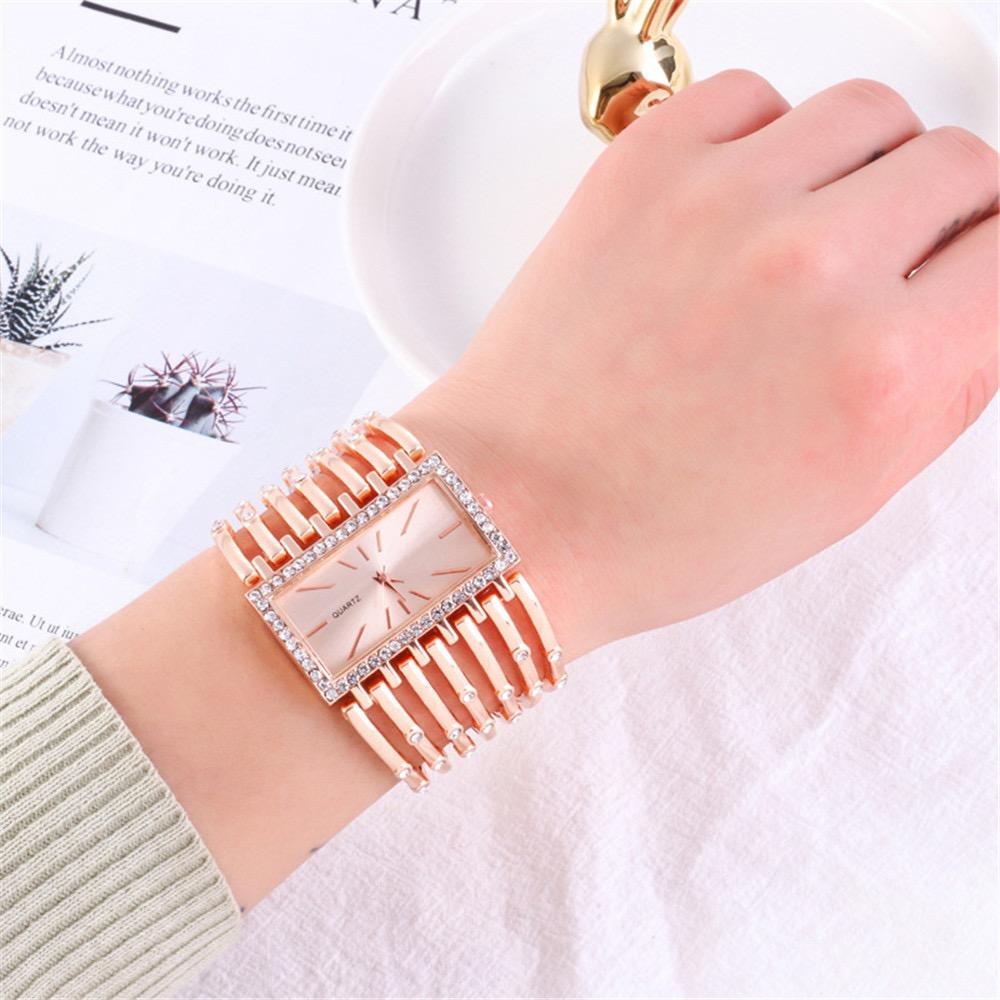 Luxury Qualities Women's Fashion Diamond Rectangle Watches Gold Alloy Bracelet Wristwatches Simple Ladies Quartz Clock Gift