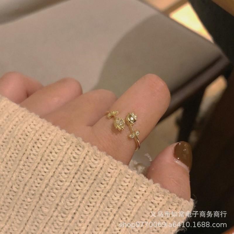 [Copper Products] Diamond-Encrusted Zircon Niche Design Opening Simple Ring Ring Woman