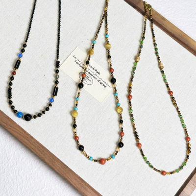Elegante Collana di Perle in Agata Cinese, Spinello Nero e Occhio di Tigre