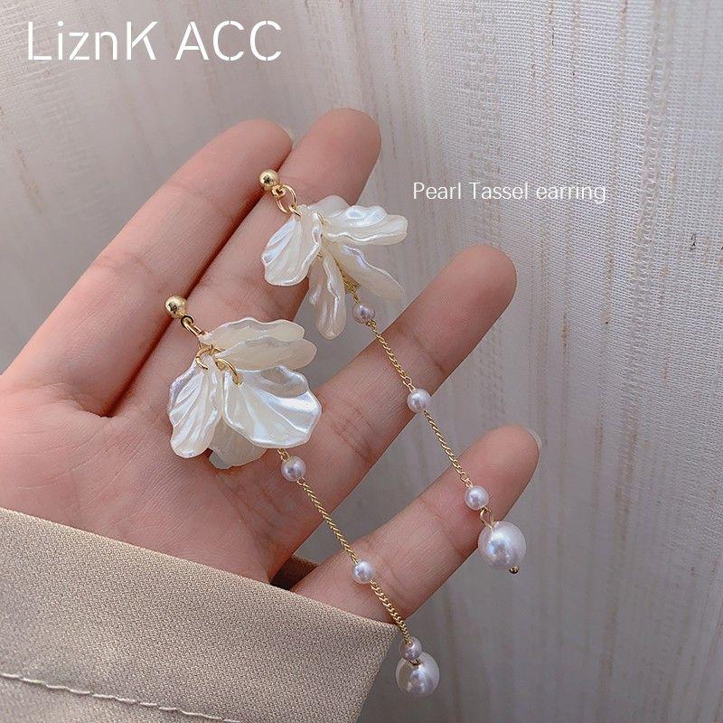 

Long Shell Imitation Pearl Tassel Earrings 2020 New Arrival Popular Net Red Frosty Style Stud Earrings Female Minimalist Gold