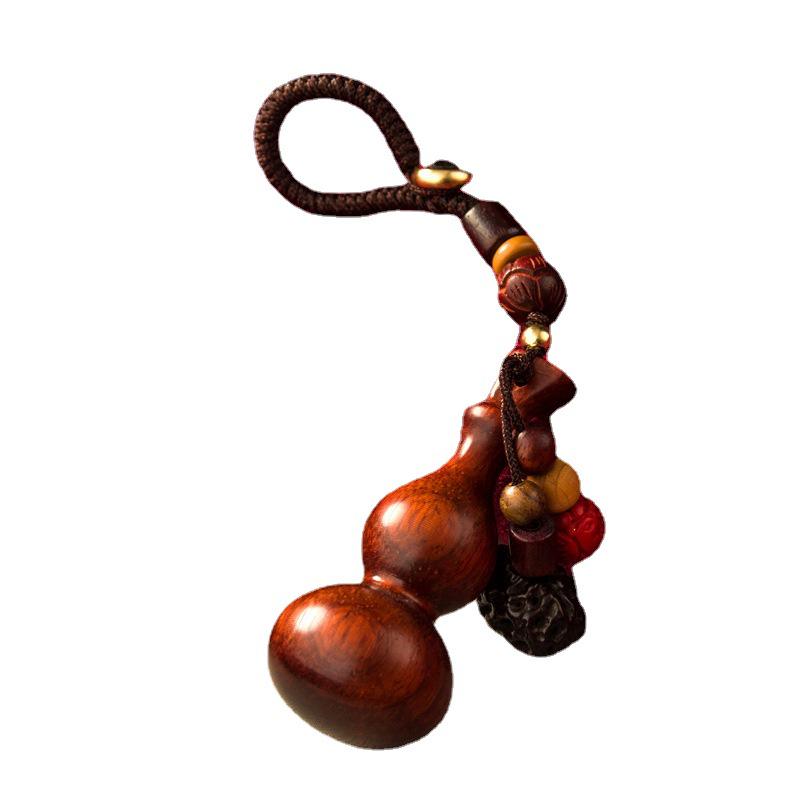 Sandalwood Gourd Keychain: Creative, Portable Pendant for Men & Women
