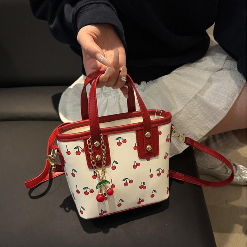 Women PU Cherry Shoulder Bag Large Capacity Trendy Commuting Bag with Cherry Pendant Stylish Crossbody Bag Aesthetic Handbag AVE