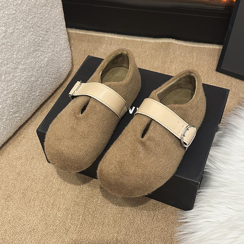 Mit Gusen überzogene Mao Mao Einzelschuhe für Damen Herbst- und Winterbekleidung 2025 neue französische Ein-Wort Mary Jane Schuhe mit flachem Ausschnitt