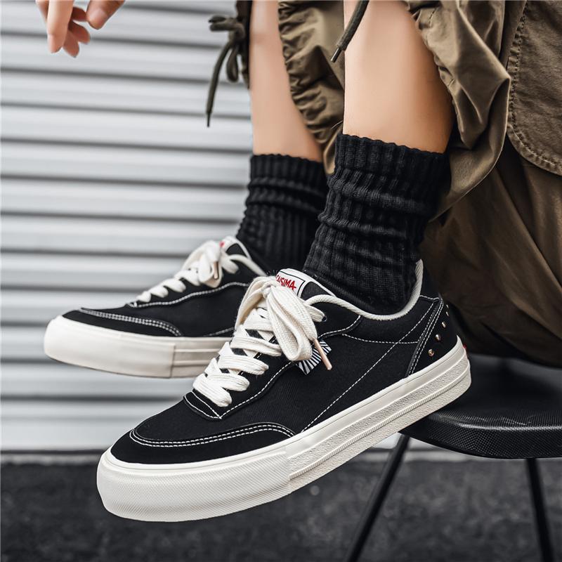 New Men's Classic Four Seasons Fashion Canvas Low Top Skateboarding Shoes Comfortable Soft Sole Sneakers