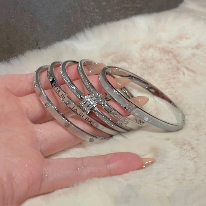 New Fashion Titanium Steel Sparking Zircon Banglle Bracelet for Women Non-fade Light Luxury Niche Bracelet Wrist Jewelry Gift