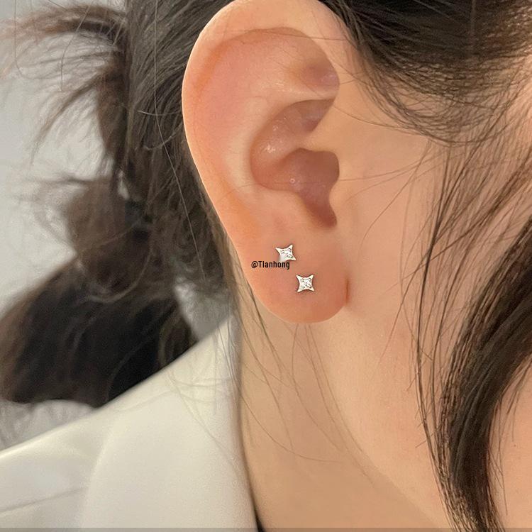 925 Sterling Silver Star Cubic Zirconia Earrings for Women - Comfortable for Sleeping, Perfect Student Accessory.