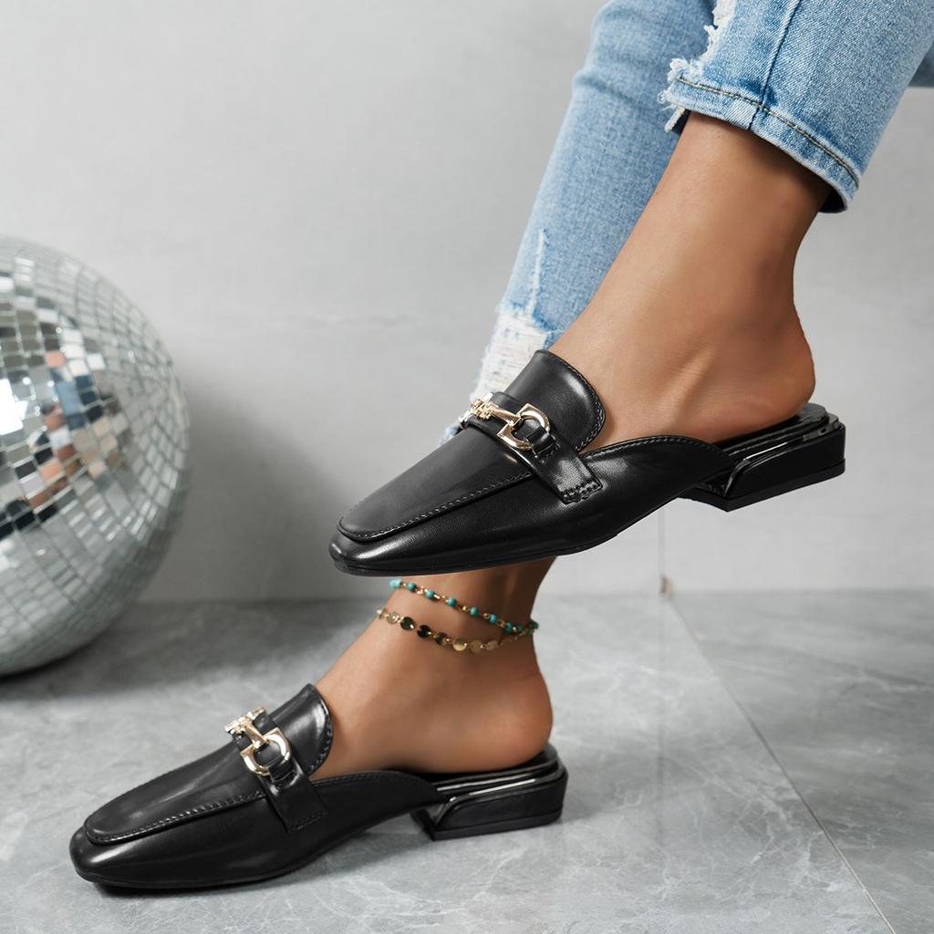 Fashion Women Slippers 2025 New Beach  Big Size Sandals Fashion Metal Lady Mules Shoes Female Designer Round Toe Slippers Slides Wome