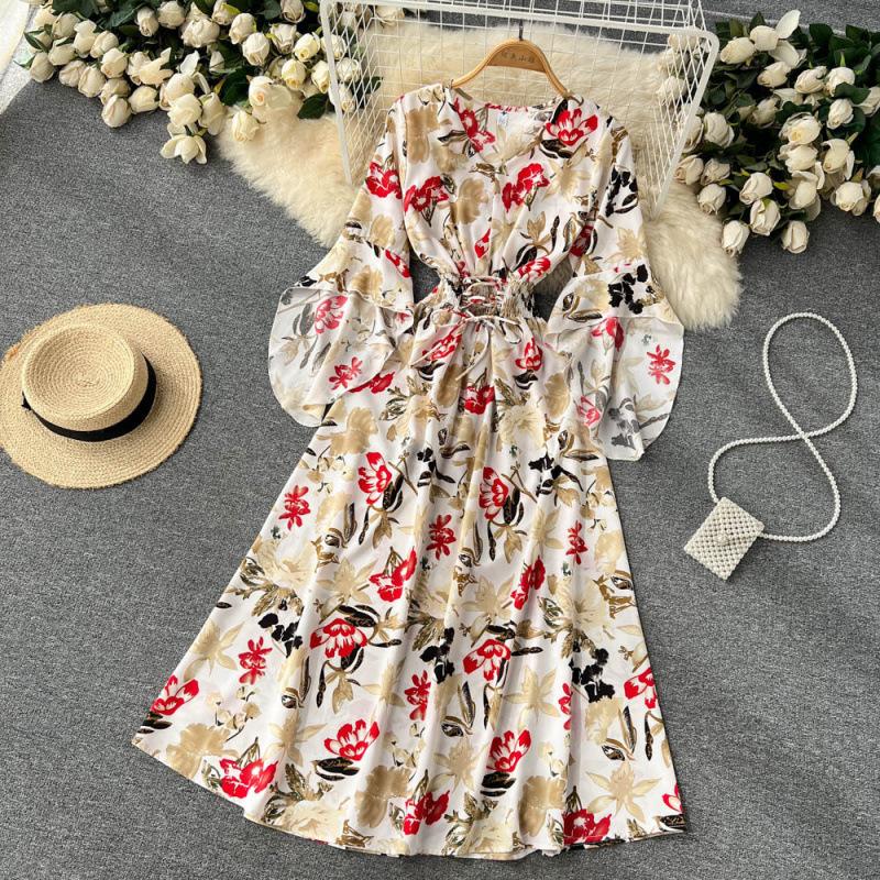 Summer new French retro collar lantern sleeve print dress high waist word skirt chiffon skirt big swing dress