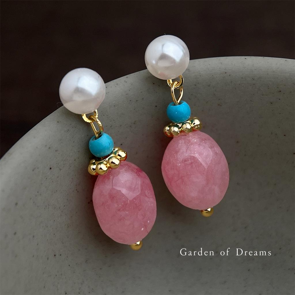 Strawberry Crystal Pearl Stud Earrings - Fresh & Artistic, Elegant Style