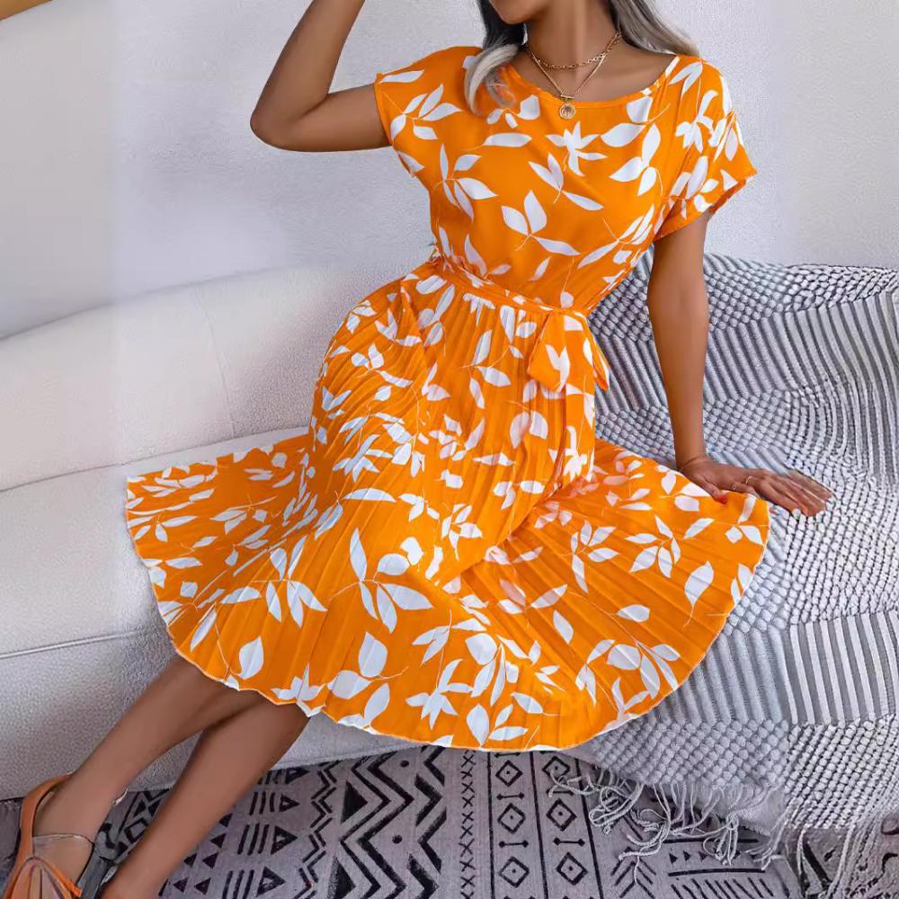 Ins Spring and Summer Casual Short Sleeved Pleated Dress Women's Fashion Versatile Trendy Commuting