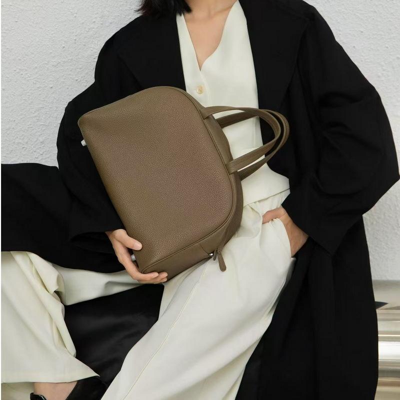 2026 New Genuine Leather Women's Bag Top Layer Cowhide Bowling Ball Large Capacity Commuting Boston Casual Single Shoulder