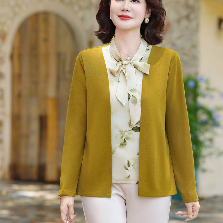 Fashion Shirts, Middle-aged and Elderly Women's Tops, Mothers Fashionable, Age-reducing Fake Two-piece Printed Shirts for Women In Autumn