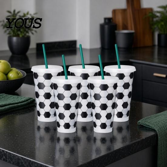 Trinkbecher Fußball Kunststoff mit Strohhalm, Fußballförmiger Kaltgetränke-Becher, Wiederverwendbar Sport 710ml Fassungsvermögen Limo für Spieltag, Fan-Party