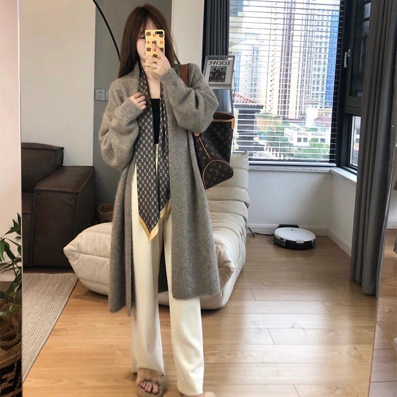 2026 Women's Autumn/Winter Korean-Style Loose Mid-Length Knit Cardigan