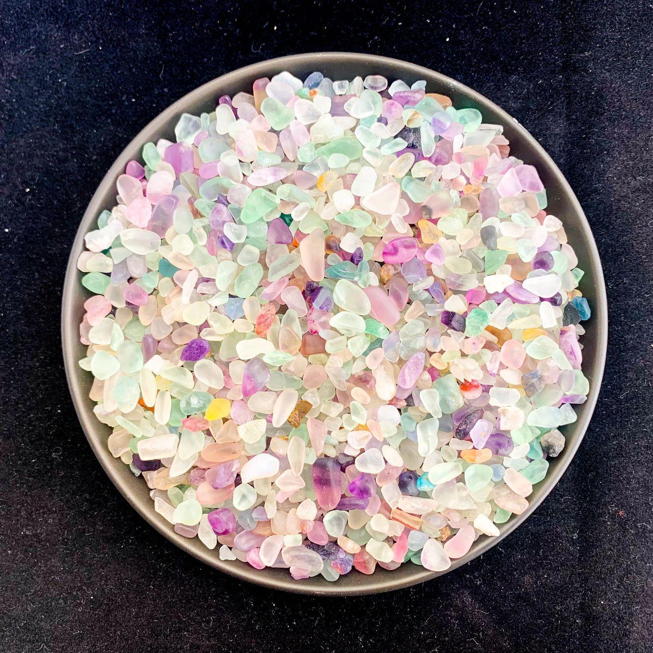 

Polished Natural Fluorite Crystal Fragments for Decoration in Fish Tanks and Flower Pots 9-12mm 50g