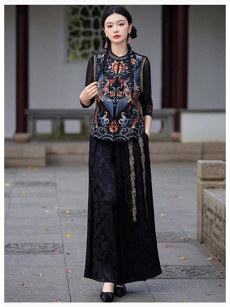 2025 Ethnic Style Women's Sleeveless Embroidered Floral Vest Cardigan