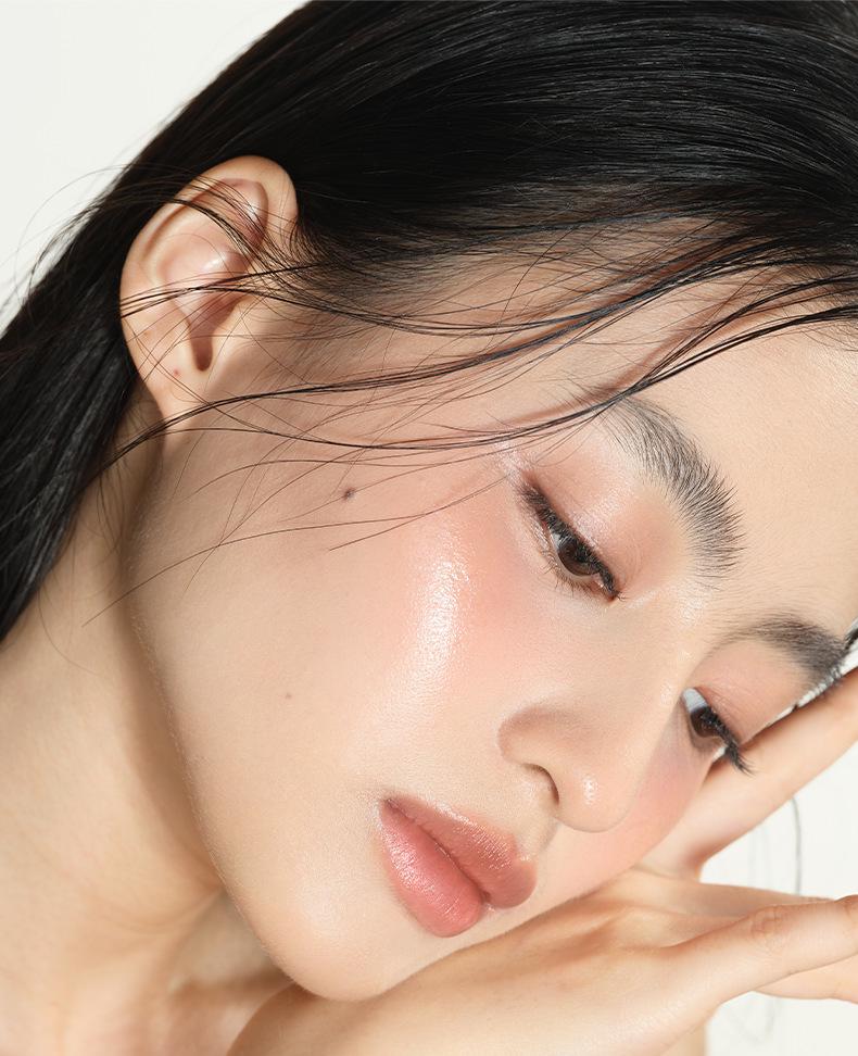 Joocyee Radiant Multi-Use Stick: Blush, Highlighter, Lip & Eye Shimmer