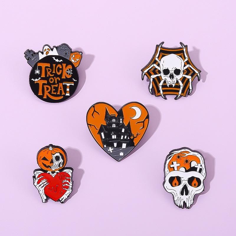 Halloween Enamel Pins Punk Ghost Skull Spider Brooch Backpack Brooch Badge Party Clothing Accessories Gift